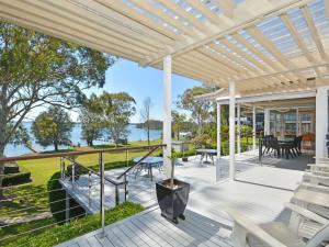 Lake Macquaries' Edgewater Escape at Morisset Memories