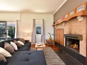 Somerville Wine Cottage Hideaway 3-Bedroom Cottage Near Broke Wineries - Broke