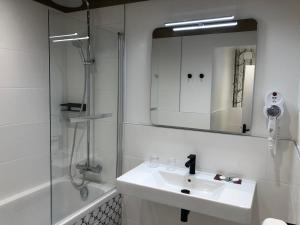 Hôtel Moderna