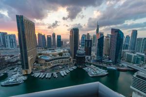 Quintessential Quarters - Breathtaking 29th Floor Views - Dubai