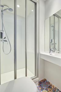 Hotels hotelF1 Paris Gennevilliers : photos des chambres