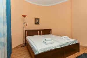 Sofia Retro - Top Center 1BDR Apartment by Flat Mаnager