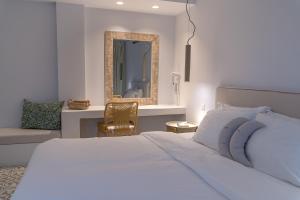 Adonis Hotel Studios & Apartments Paros Greece