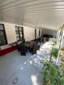 Arizet Boutique Mamaia