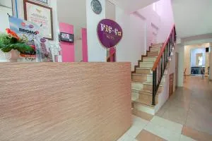 Urbanview Hotel FiFFa Kauman Malang - Bareng