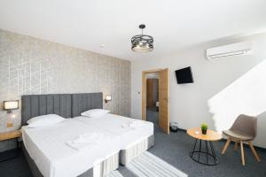 One-Bedroom Apartment room in Avenue Hotel Deluxe