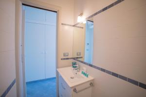 Chambre Lit King-Size avec Balcon