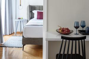 Acropolis Grand Apartment