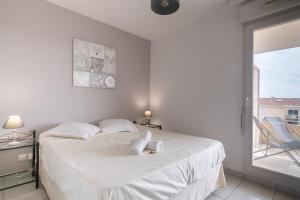 Appartements APPT DE CHARME AVEC GRAND BALCON PROCHE AVIGNON WiFI GRATUIT : photos des chambres