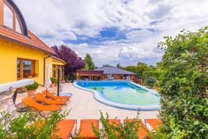 Hotel Mayer Alsóörs