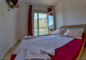 One-Bedroom Apartment room in Java Apartments