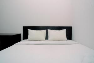 Good Homey and Simply Studio Margonda Residence 3 Apartment By Travelio