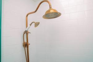 Modern Studio at Titanium Square Apartment By Travelio