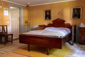 Vandrarhemmet Årås Säteri och Trädgårdar