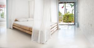 Villa Arios, pool, jacuzzi and sea