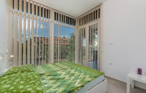 Apartment Vedran with Pool