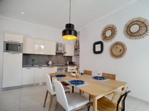 Nestor&Jeeves - COLIBRI PRESTIGE - Central - Close sea