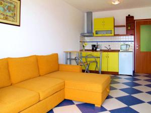 Apartment Chantal-1 by Interhome 