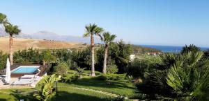 Isola del sole, Appartamenti con piscina