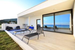 Villa Grace a luxury villa in Makarska, heated pool