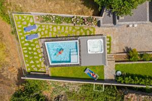 Casa da Maloeira by An Island Apart