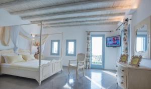 Luxury Paros Villas De Luxe Villa 4 Bedrooms Sea View & Sea Access