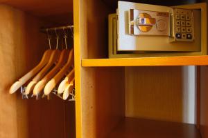 Hotels Hotel Bellevue Saint-Lazare : photos des chambres