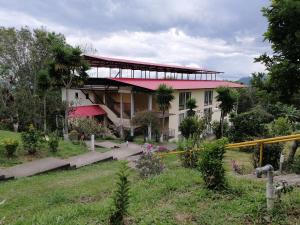 san francisco alojamiento con piscina