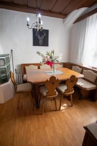 Traditional Old Town Apartment