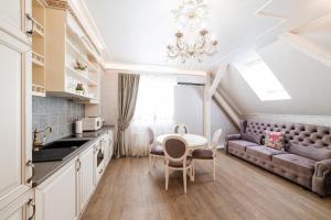 VIP apartment on Duhnovicha street .Free parking.