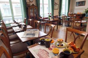 Hotels Hotel des Celestins : photos des chambres