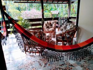 Mansão Adonai nas Cachoeiras de Penedo