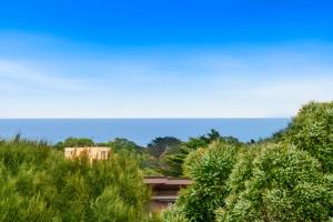 Aireys Coastal Beach House Luxury with Ocean Views