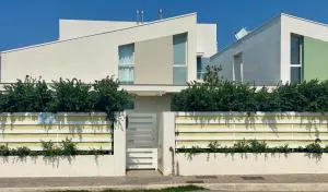 Linda's B&B - 孔塔达西米利亚