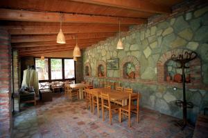 Bucha`s Guest House & Wine Cellar