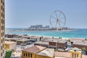 Sea View 1BD apartment in front of The Beach JBR - Dubai