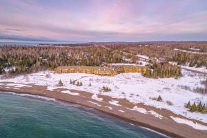 Superior Shores Resort