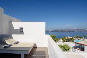 Maison Des Lys - Luxury Suites Santorini Greece