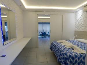 Apto Rover 2 com solarium gratuito no ubaia res apto 215