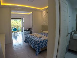 Apto Rover 2 com solarium gratuito no ubaia res apto 215