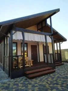 Дом Дискавери семейный у моря! - Velikodolinskoye