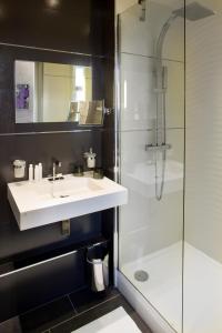 Hotels Hotel des Arceaux : photos des chambres