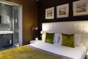Hotels Hotel des Arceaux : photos des chambres