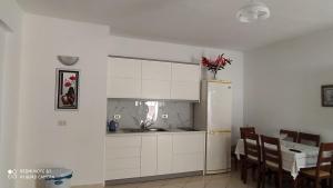 Apartment with Garden View room in Ksamil holiday