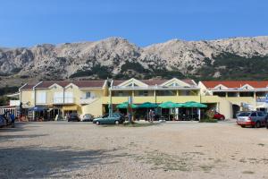 Apartments Zarok Beach Holiday