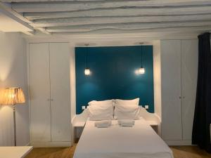 LOUVRE ST GERMAIN Rue VERNEUIL