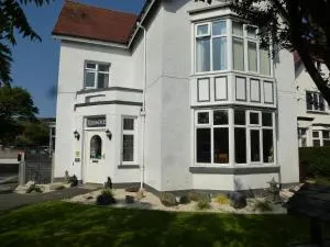 肯莫尔旅馆 - 兰迪德诺