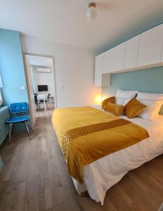 La Maison, 4 appartements 3 etoiles climatises au centre ville avec jardin proche du Parc et des Thermes : photos des chambres