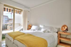 Luxury 4 Stars Apartment with 2 Terraces, Cannes Croisette