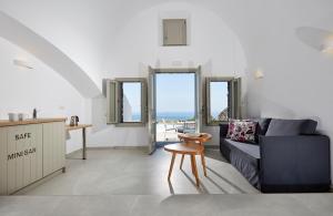 Aperanto Suites Santorini Greece